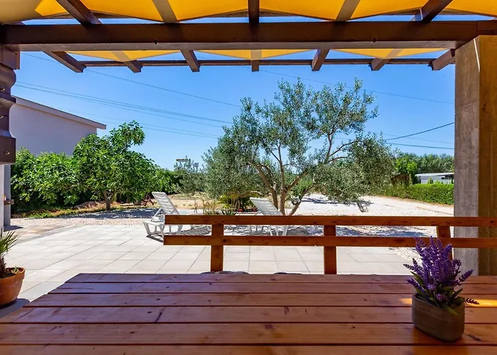Sjor 2 Bdr Apartment W Grill