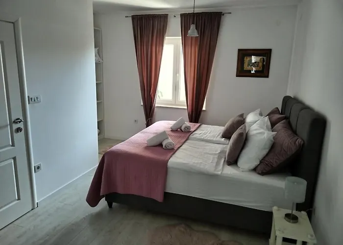 Sjor 2 Bdr Apartment W Grill