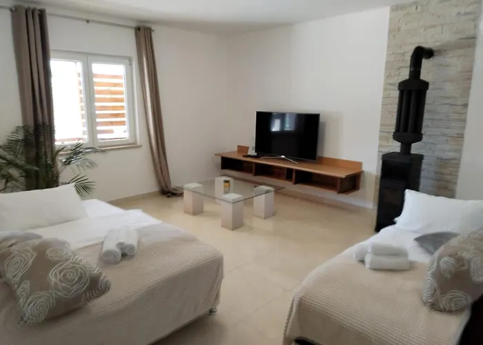 Sjor 2 Bdr Apartment W Grill