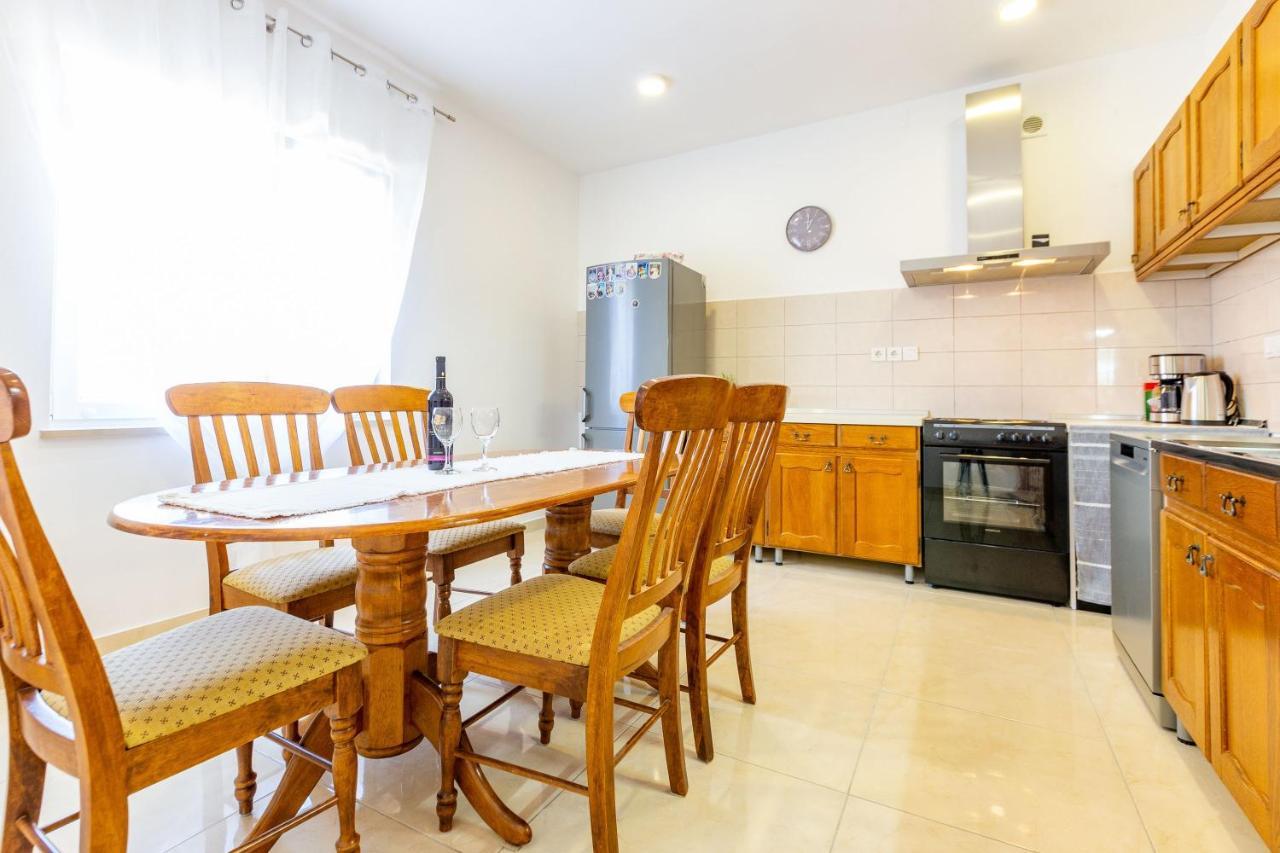 Sjor 2 Bdr W Grill * Zadar